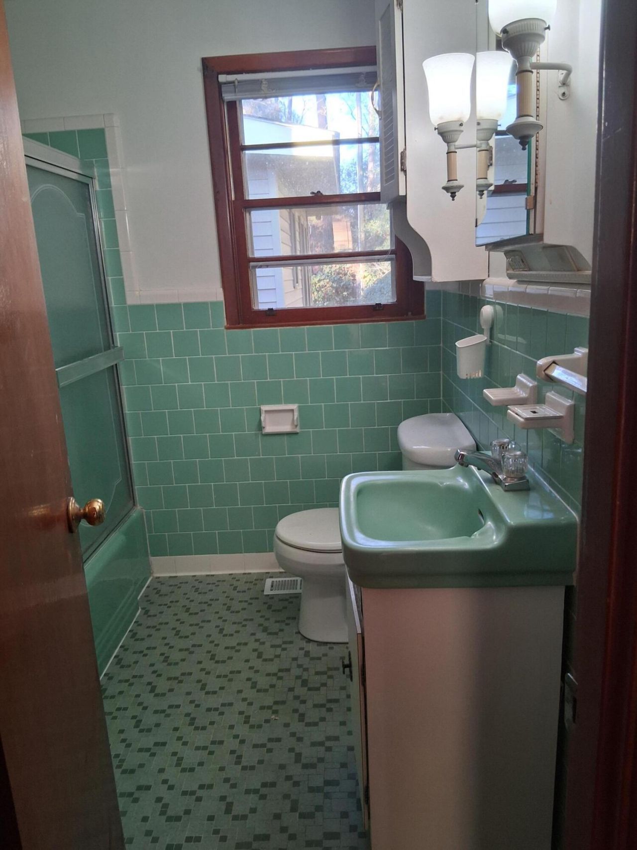 70 Cummings Court Photo 33