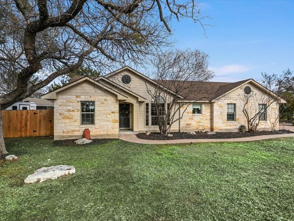 18516 Champions CIR, Lago Vista, TX 78645