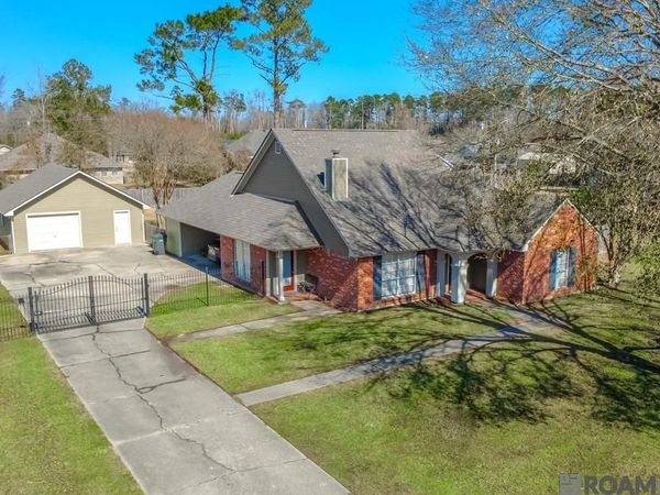 8211 Cecil Dr, Denham Springs, LA 70706