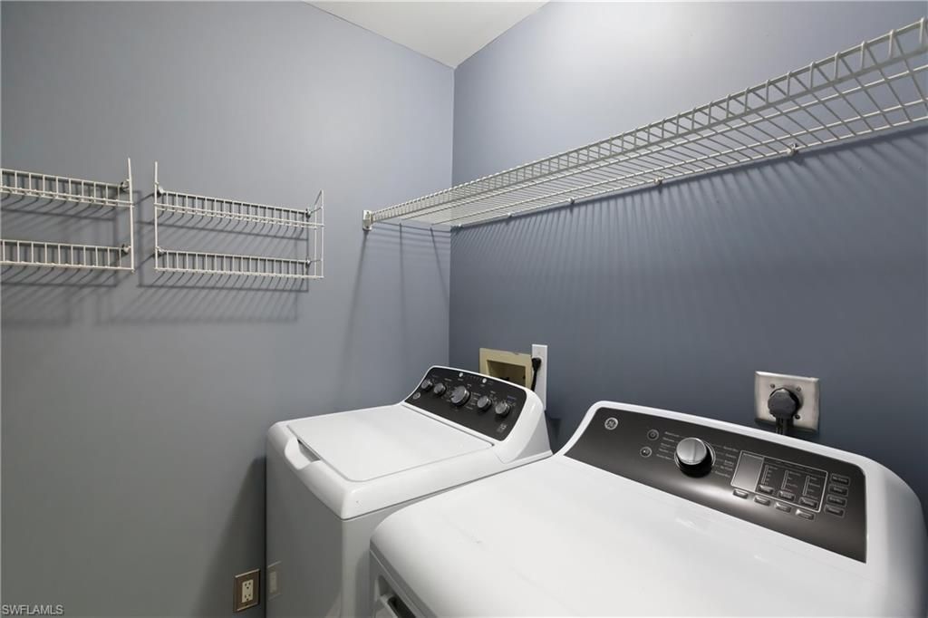 165 Bristol Ln, Unit C202, Naples, FL 34112 Photo
