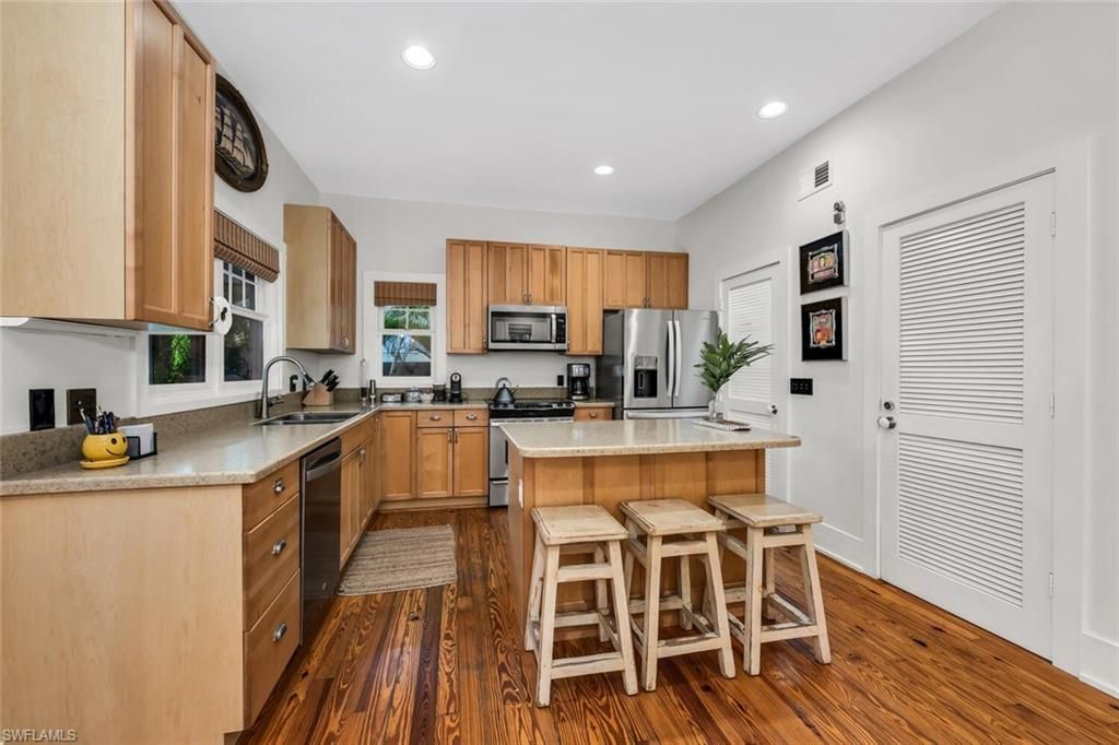 756 8th Ave S, Naples, FL 34102 Photo