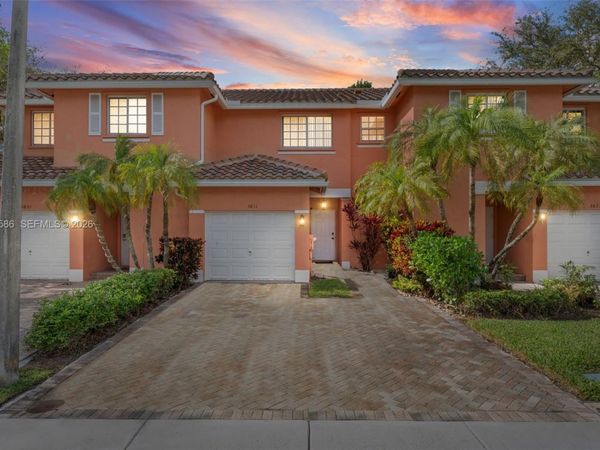 3811 NW 91st Ter, Sunrise, FL 33351