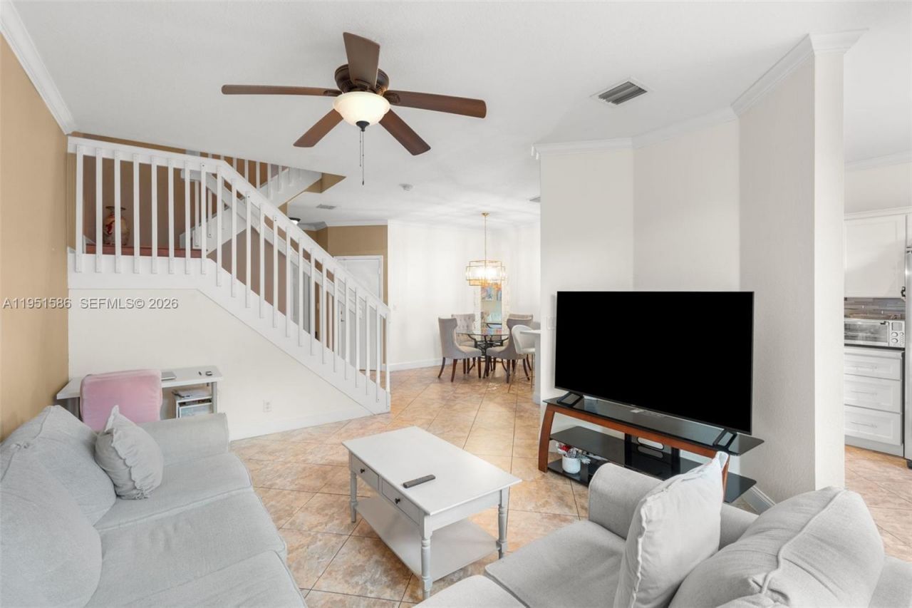 3811 NW 91st Ter, Sunrise, FL 33351 Photo