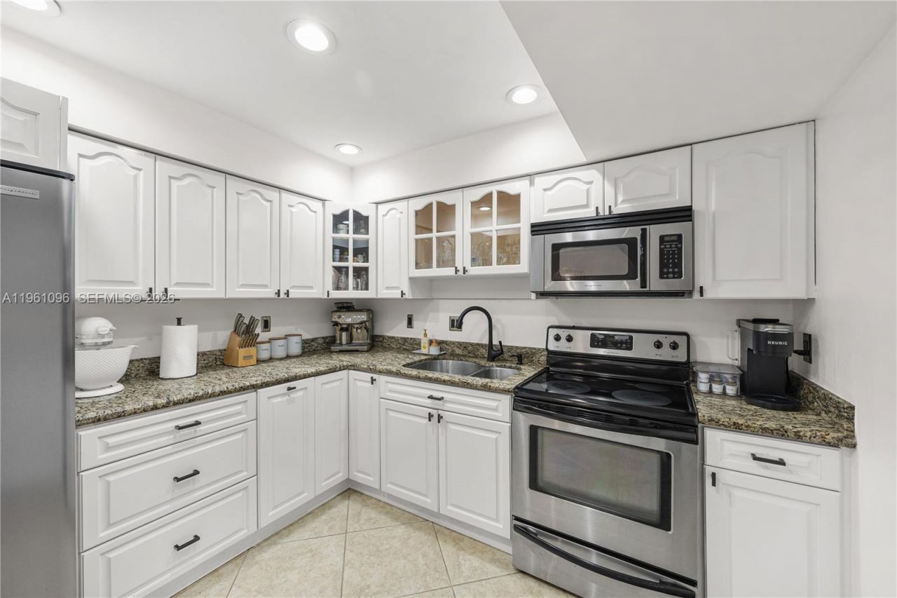 4299 N 76th Ave, Davie, FL 33024 Photo