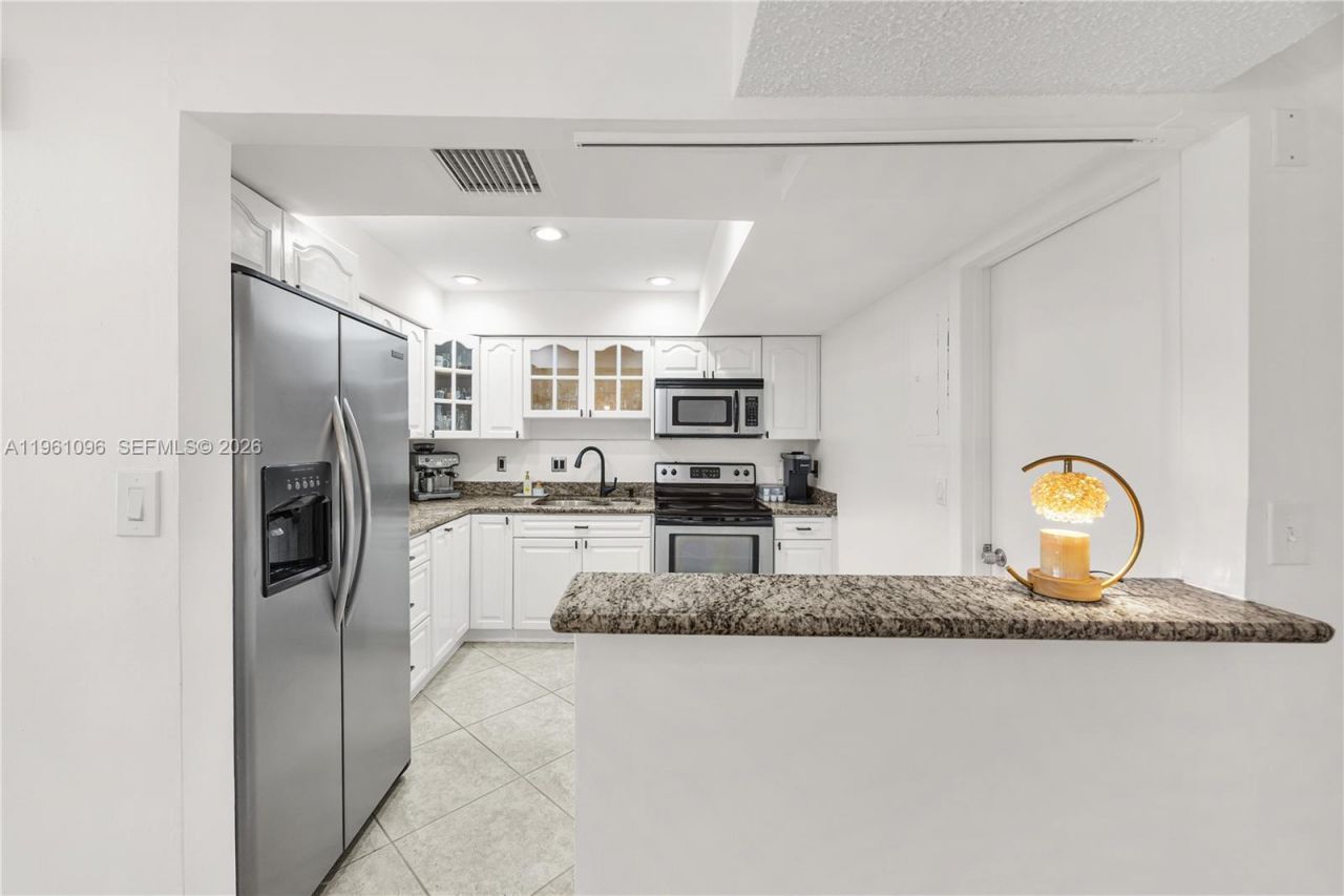 4299 N 76th Ave, Davie, FL 33024 Photo