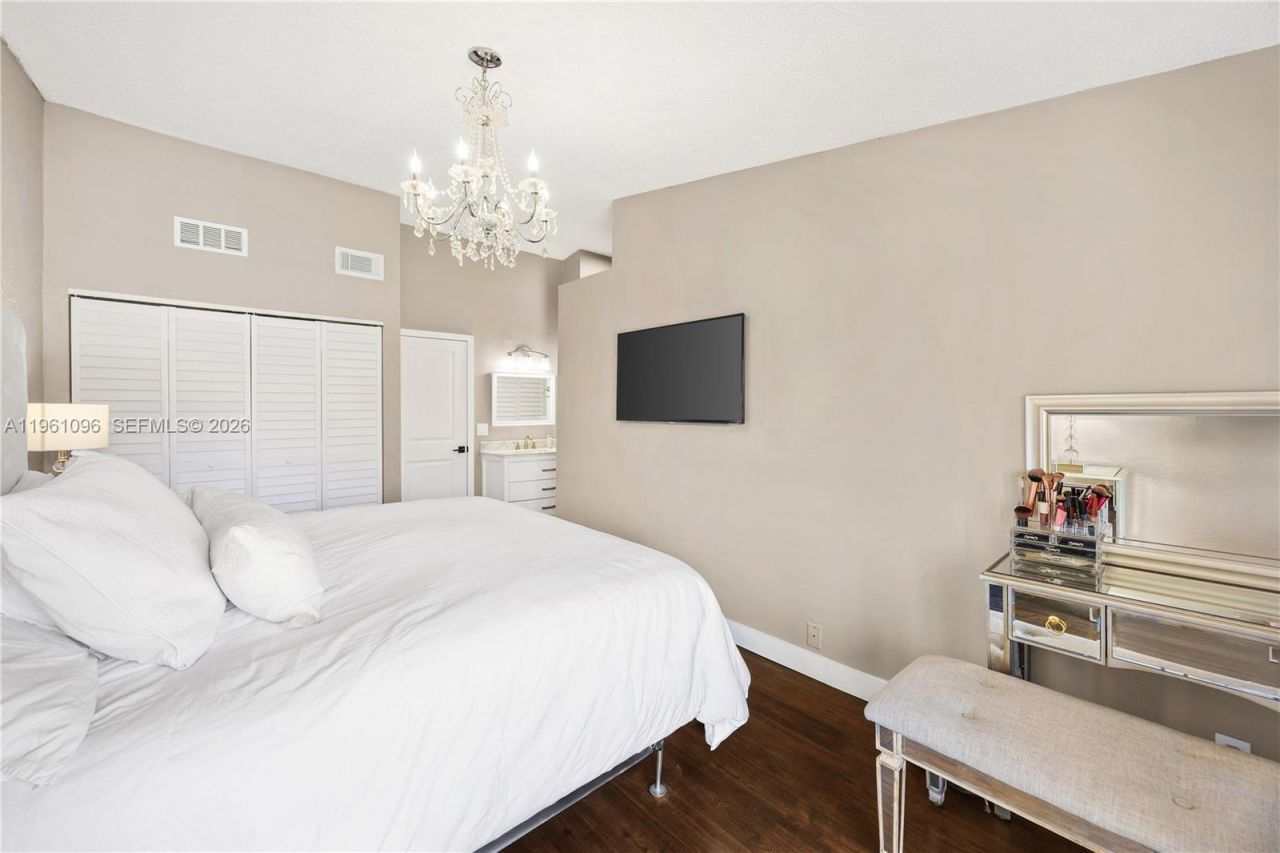 4299 N 76th Ave, Davie, FL 33024 Photo