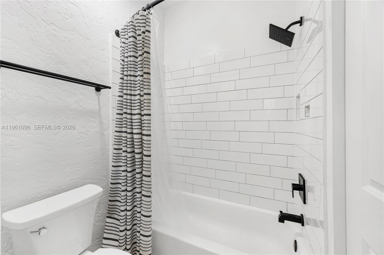 4299 N 76th Ave, Davie, FL 33024 Photo