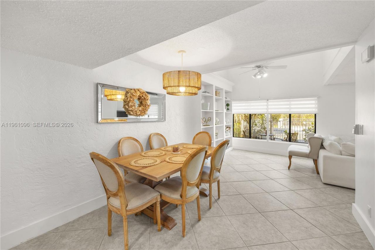 4299 N 76th Ave, Davie, FL 33024 Photo