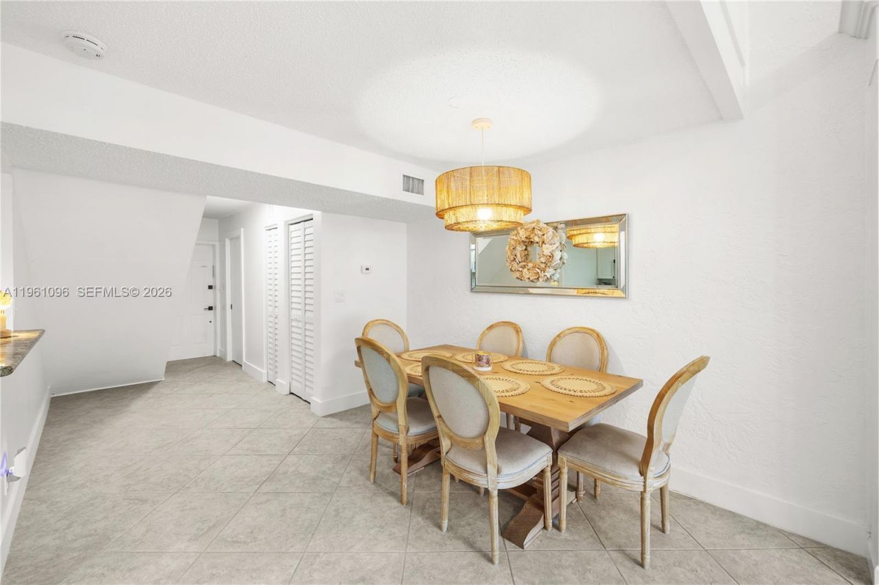 4299 N 76th Ave, Davie, FL 33024 Photo