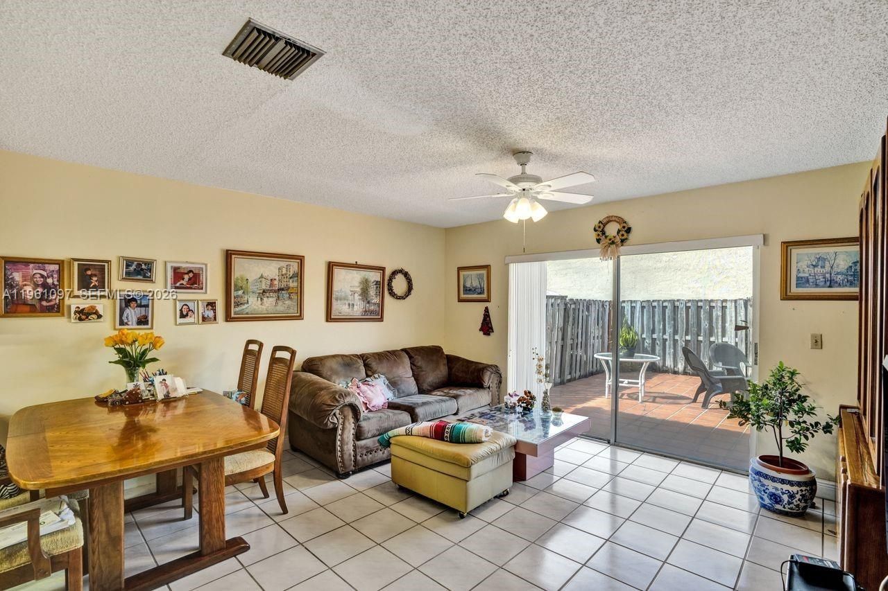 10190 SW 138th Ct, Miami, FL 33186 Photo