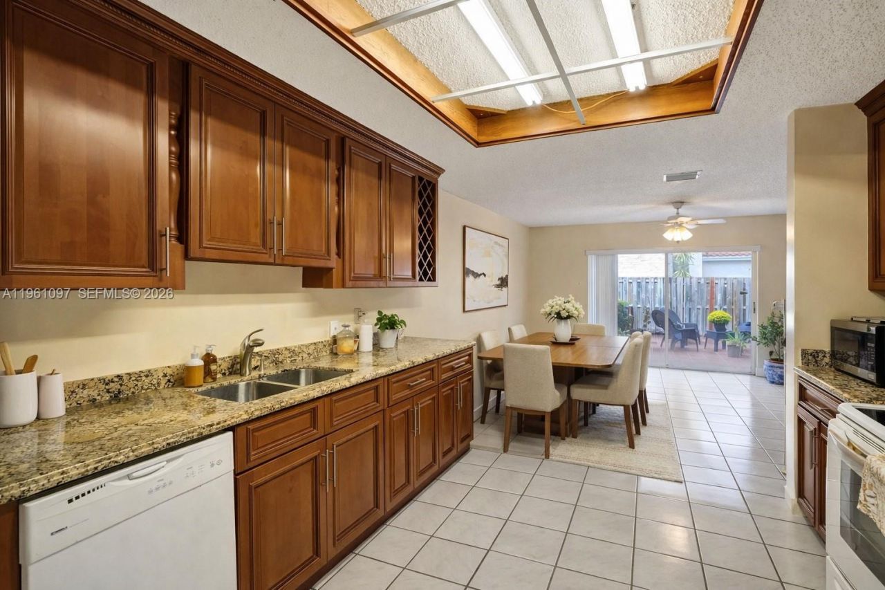 10190 SW 138th Ct, Miami, FL 33186 Photo