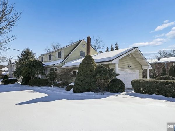 28 Holland Avenue, DEMAREST, NJ 07627