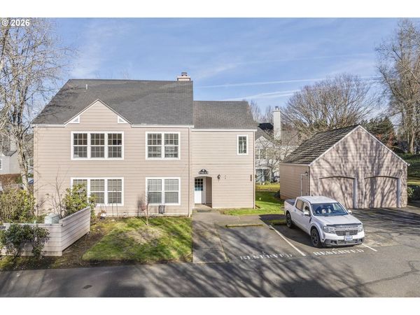 8700 SW CURRY DR, Wilsonville, OR 97070