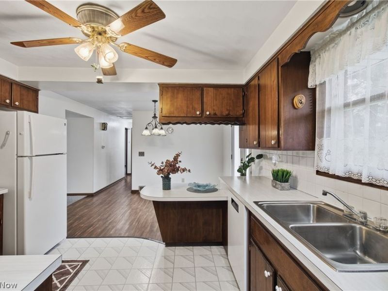 535 W Schultz Avenue, Dalton, OH 44618 Photo 11