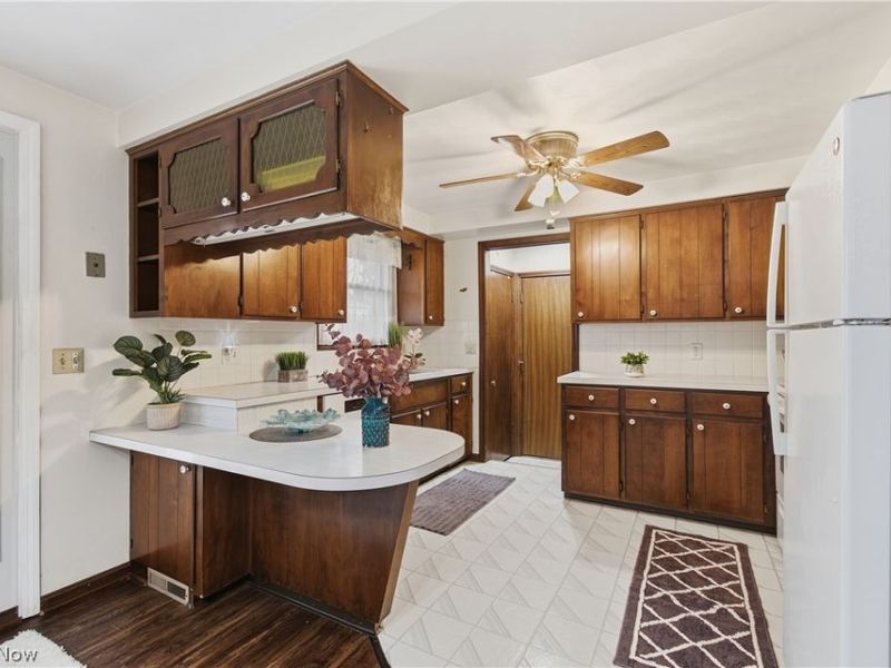 535 W Schultz Avenue, Dalton, OH 44618 Photo 6