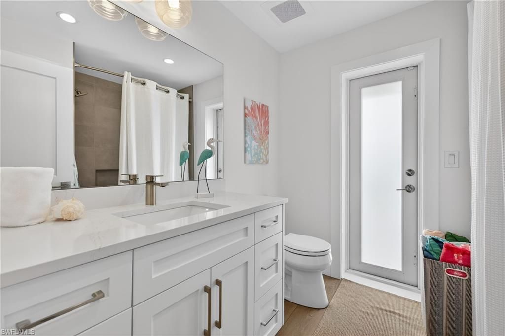 1103 Captains Walk St, Sanibel, FL 33957 Photo