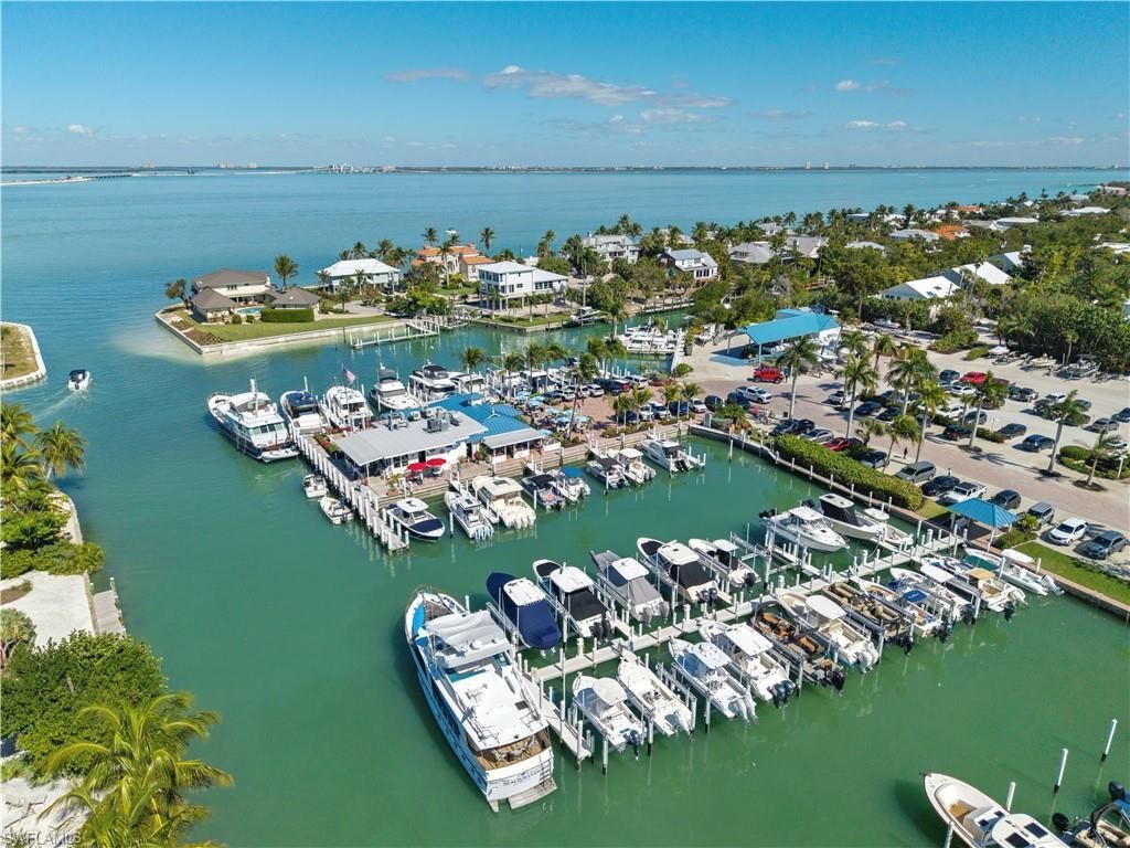 1103 Captains Walk St, Sanibel, FL 33957 Photo