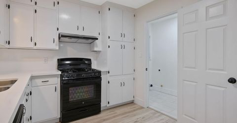 697 E Scott Ave, Fresno, CA 93710 Photo