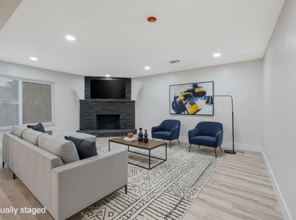 697 E Scott Ave, Fresno, CA 93710 Photo