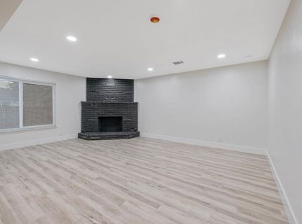 697 E Scott Ave, Fresno, CA 93710 Photo