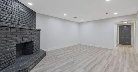 697 E Scott Ave, Fresno, CA 93710 Photo