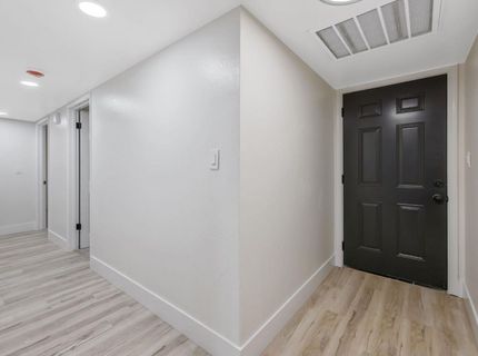 697 E Scott Ave, Fresno, CA 93710 Photo