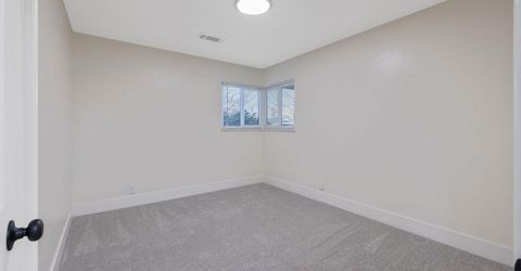 697 E Scott Ave, Fresno, CA 93710 Photo