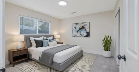 697 E Scott Ave, Fresno, CA 93710 Photo