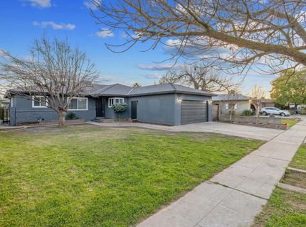 697 E Scott Ave, Fresno, CA 93710 Photo