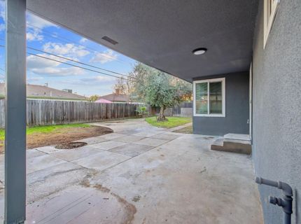 697 E Scott Ave, Fresno, CA 93710 Photo