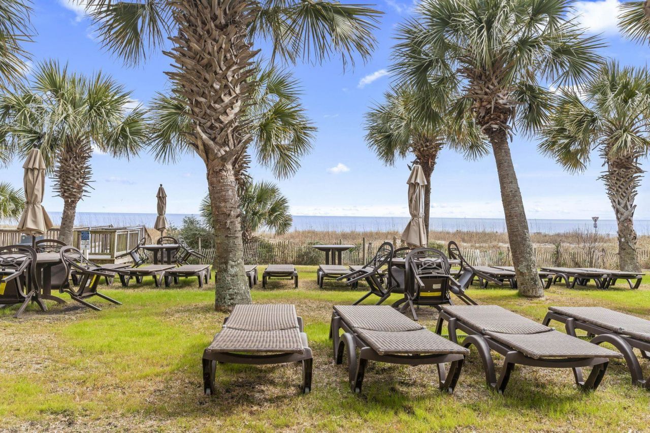 2300 N Ocean Blvd. Photo 32