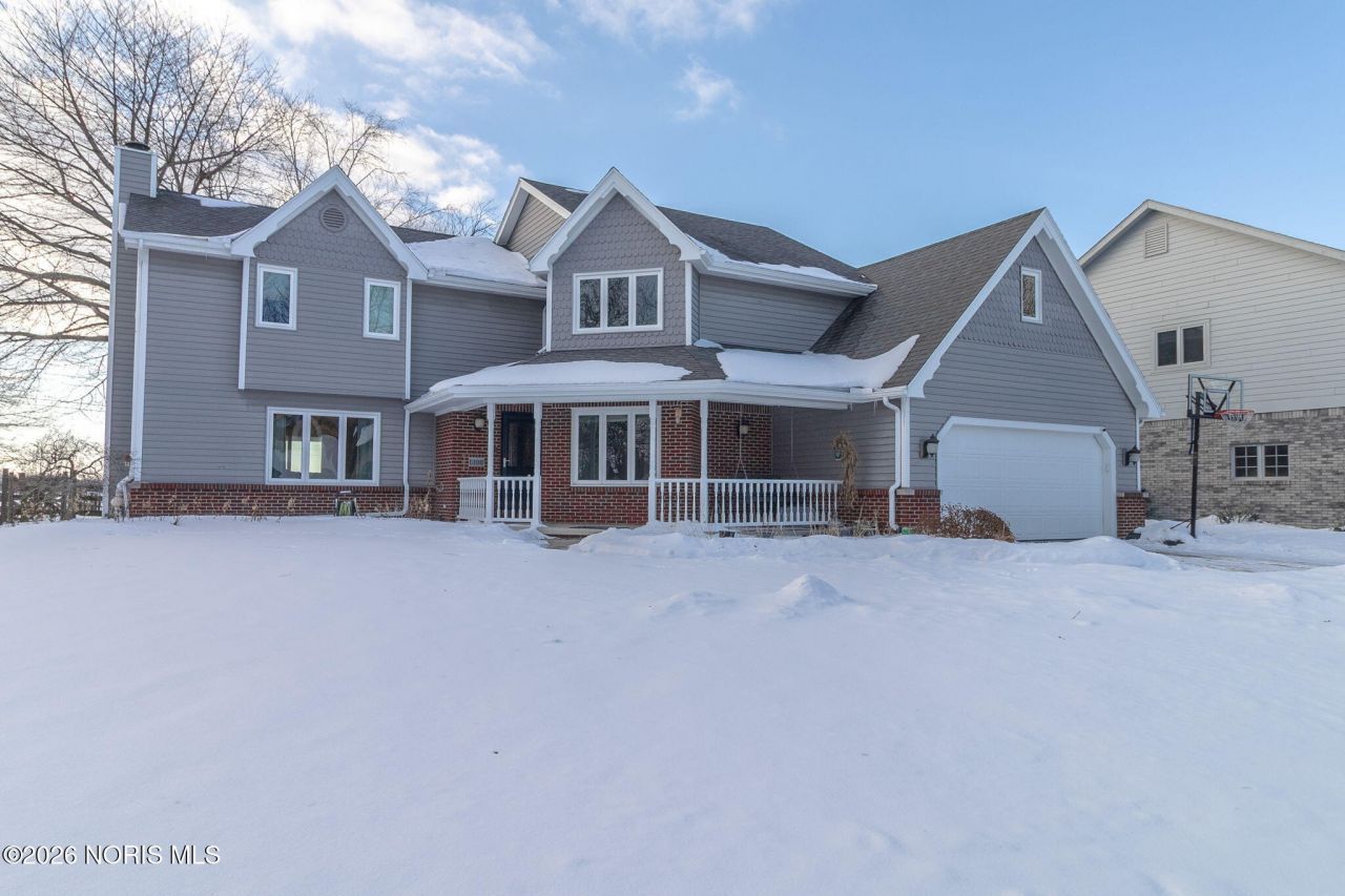 1308 Oaktree Court, Oregon, OH 43616 Main Photo