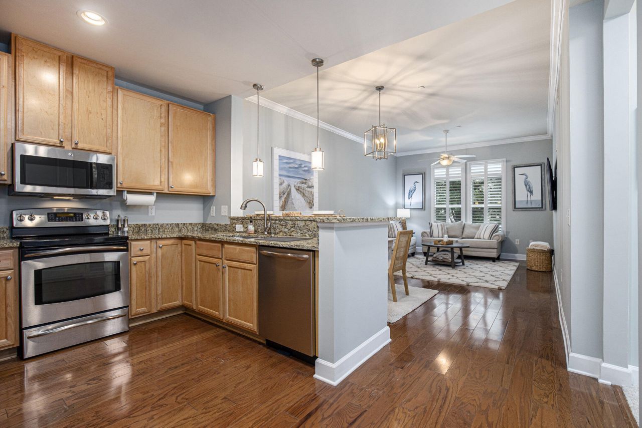 135 Pier View Street Photo 11