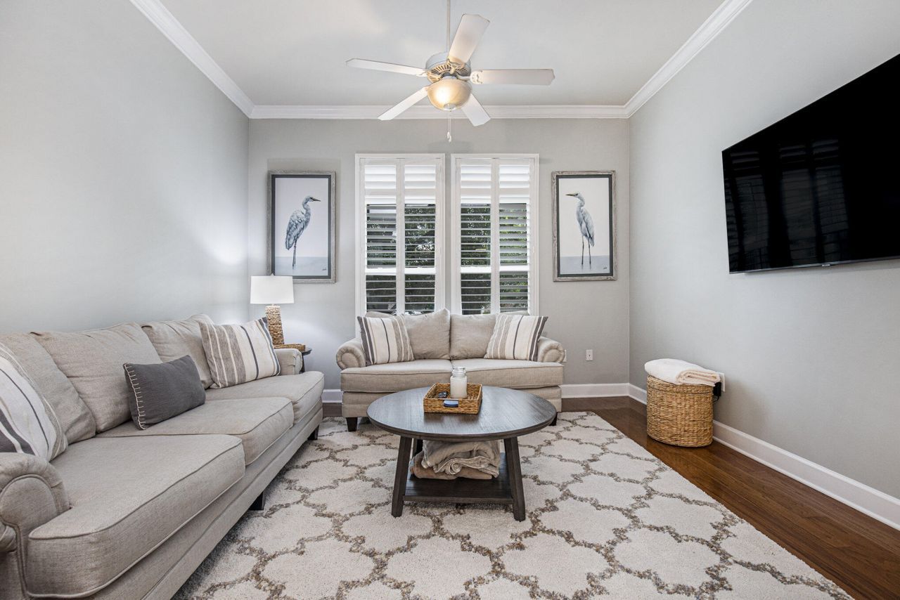 135 Pier View Street Photo 13