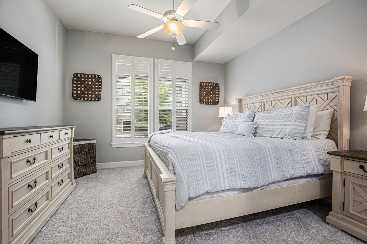 135 Pier View Street Photo 20