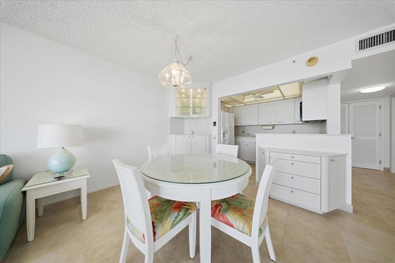 2000 Coco Plum Drive, Unit 601, Marathon, FL 33050 Photo