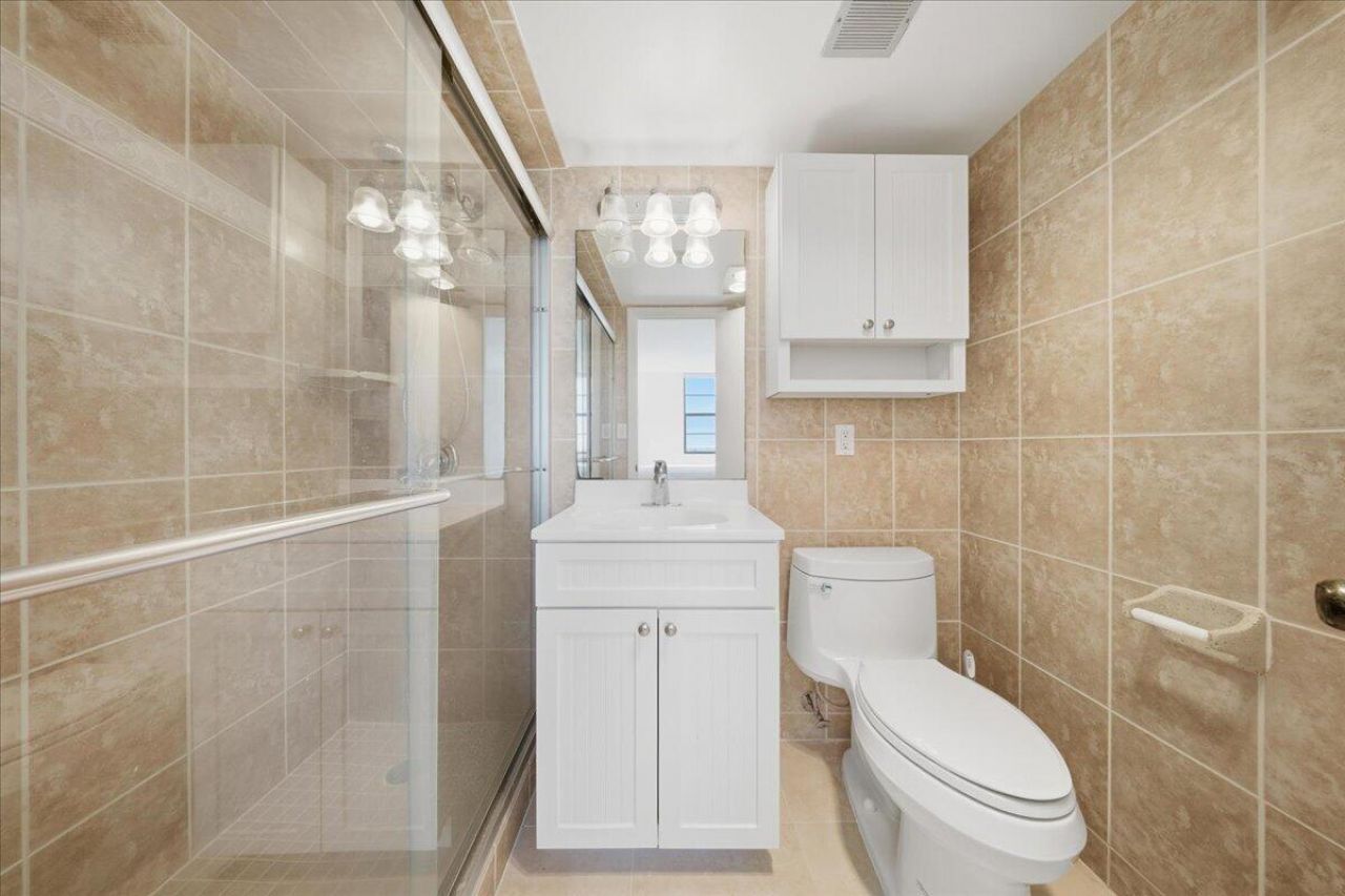 2000 Coco Plum Drive, Unit 601, Marathon, FL 33050 Photo