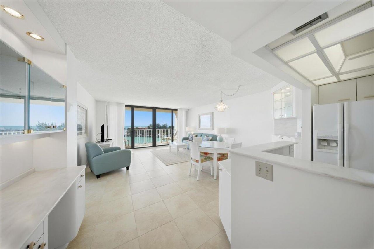 2000 Coco Plum Drive, Unit 601, Marathon, FL 33050 Photo