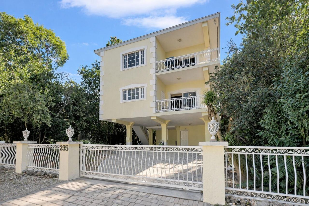 235 Buttonwood Shores Drive, Key Largo, FL 33037 Photo