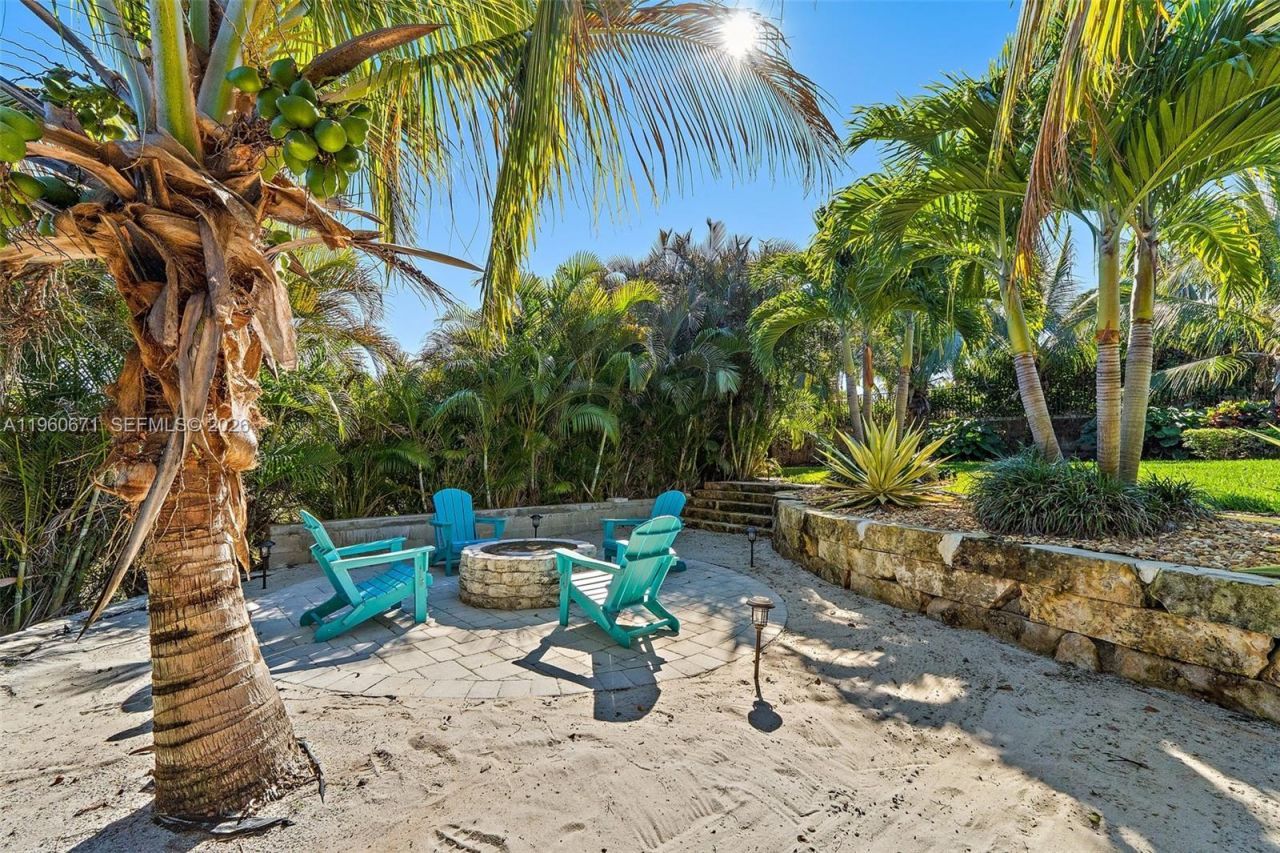 1341 NE Langford Ln, Jensen Beach, FL 34957 Photo