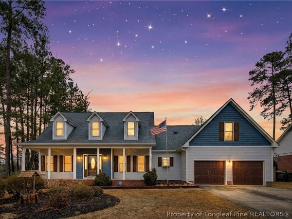 8406 Umstead Road, Fayetteville, NC 28304