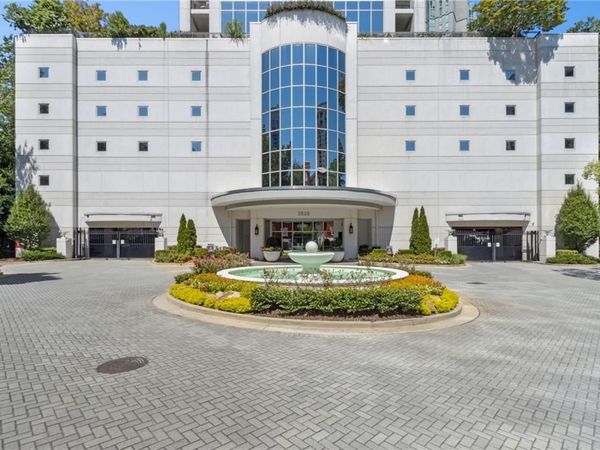 2828 Peachtree Road NE, Unit 802, Atlanta, GA 30305