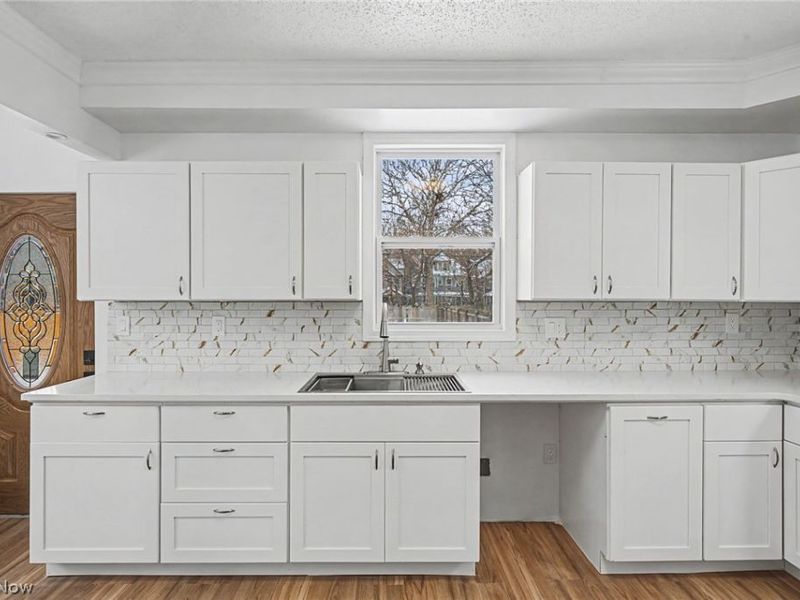 2296 E 97th Street, Cleveland, OH 44106 Photo 26