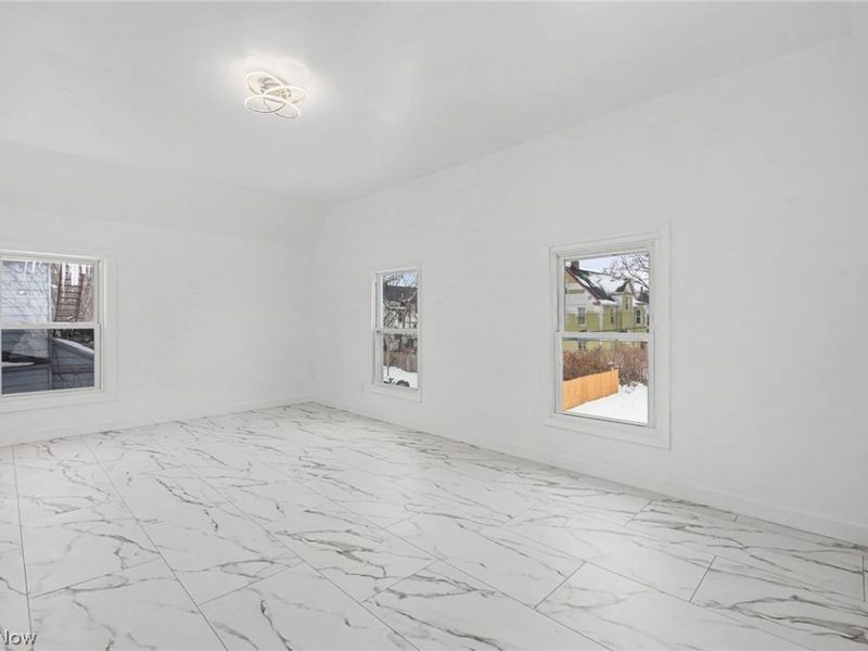 2296 E 97th Street, Cleveland, OH 44106 Photo 30