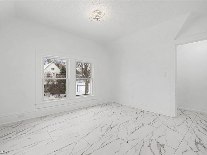 2296 E 97th Street, Cleveland, OH 44106 Photo 36