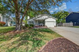 335 Camelot Drive photo 4