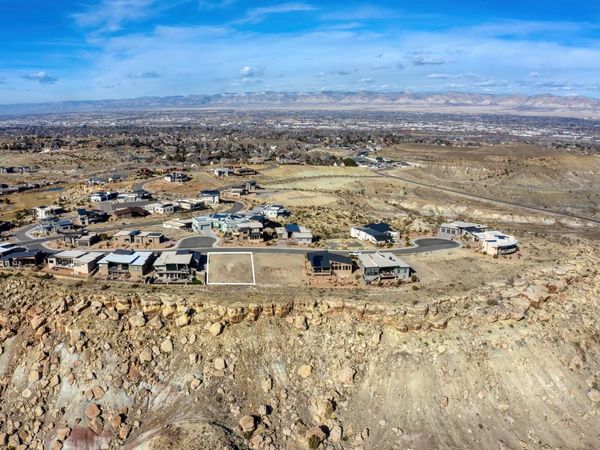 359 Ledges Point, Grand Junction, CO 81507