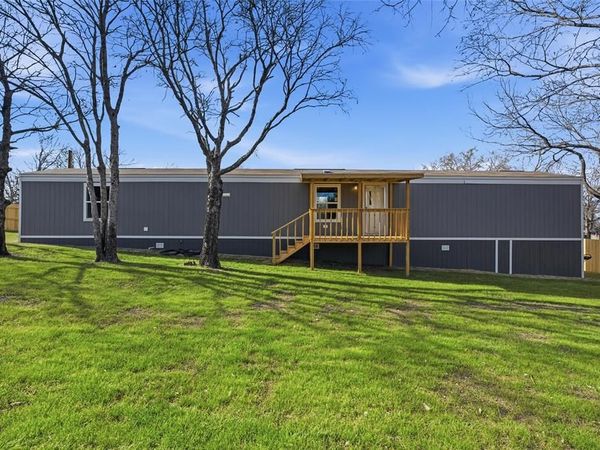 618 E 6th Street, Unit A, Blum, TX 76627