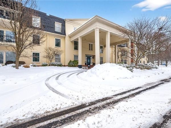 333 Oakwood Avenue, Unit 2B, Oakwood, OH 45409