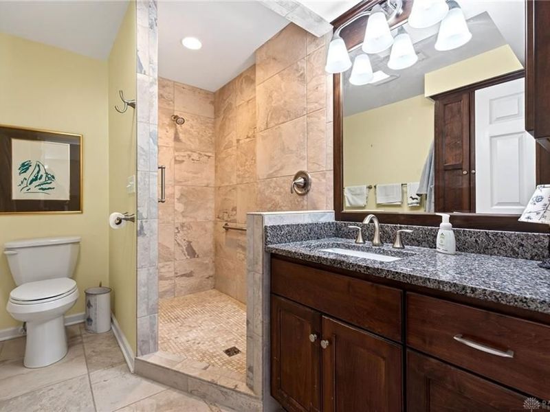 333 Oakwood Avenue, Unit 2B, Oakwood, OH 45409 Photo 22